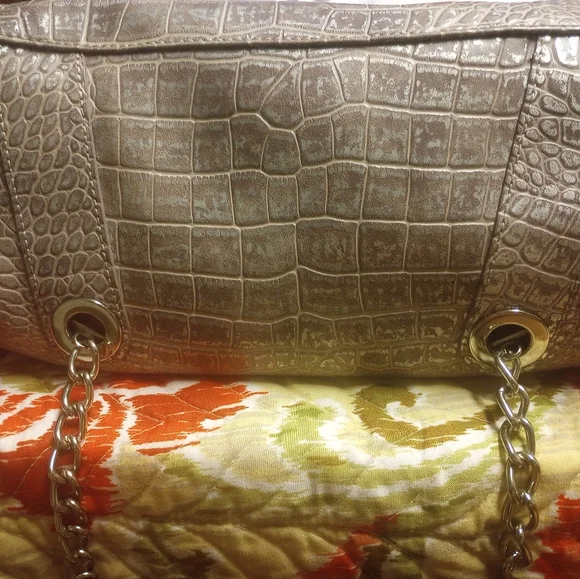 Nine West Dome Shoulder/ Tote Bag - Picture 10 of 12